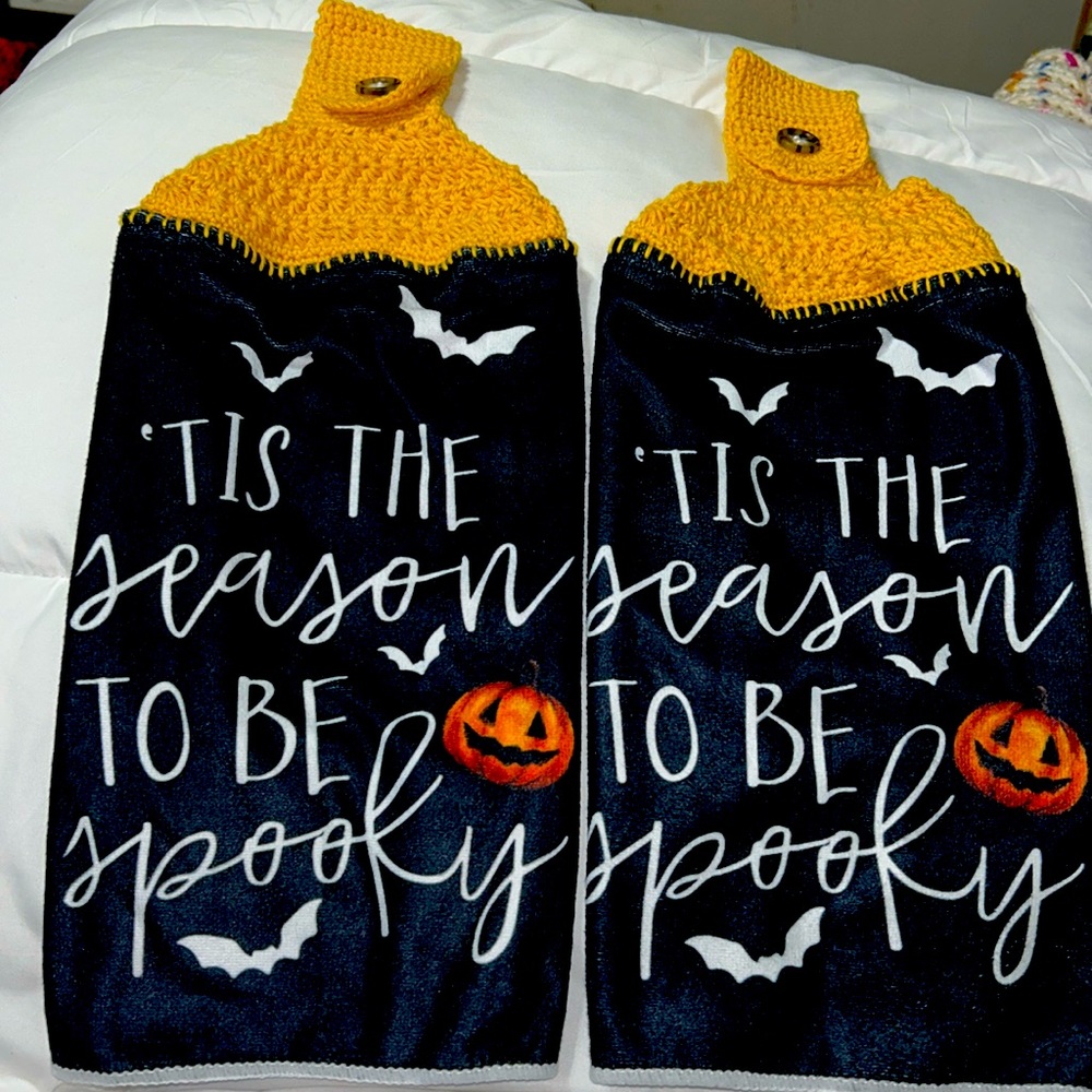 KITCHEN TOWELS Halloween Themed